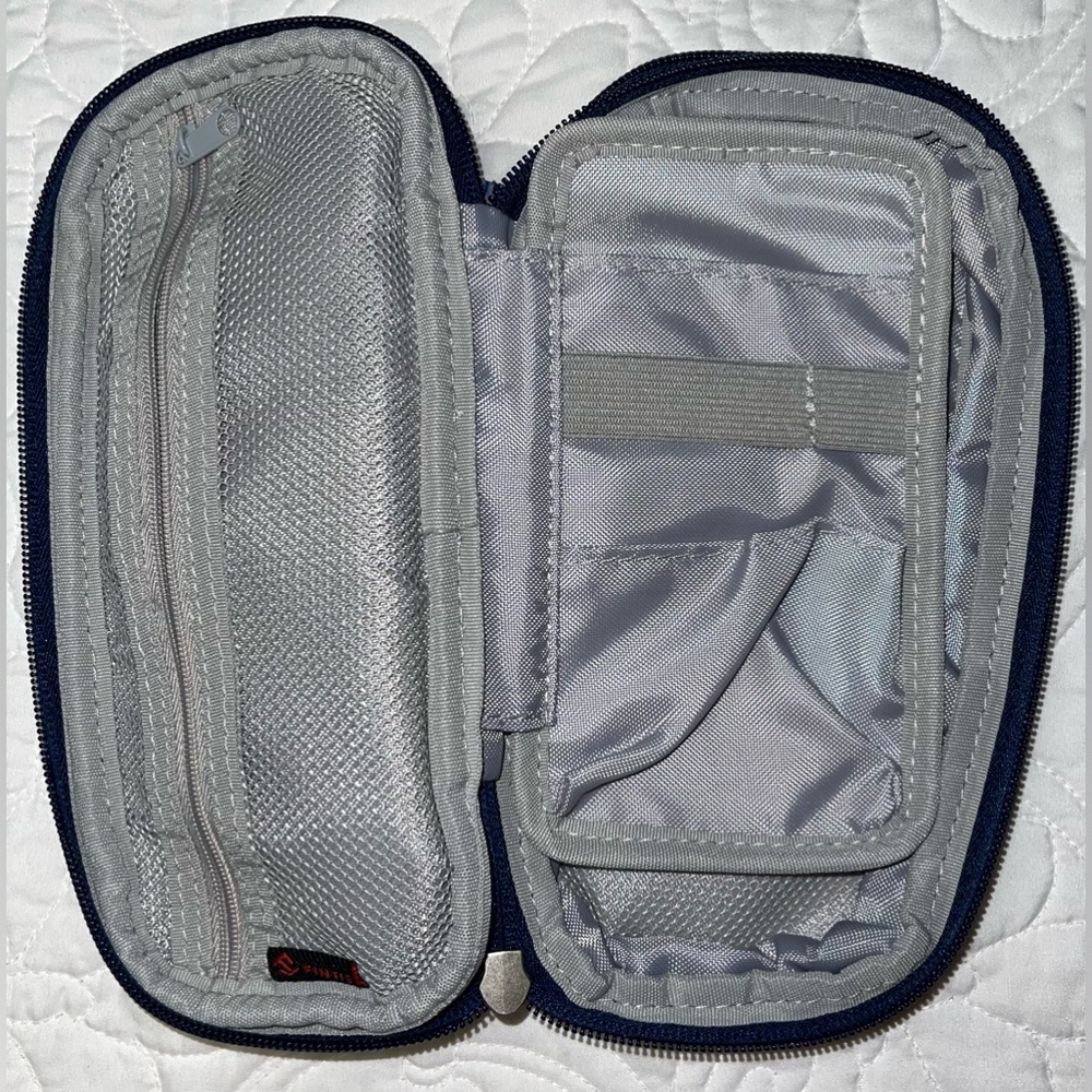 Multi-Accessory Pouch - Picture 6 of 8